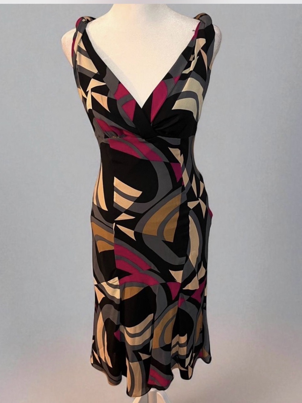 Vintage Diane Von Furstenberg Sleeveless Wrap Midi Dress in Black and Magenta